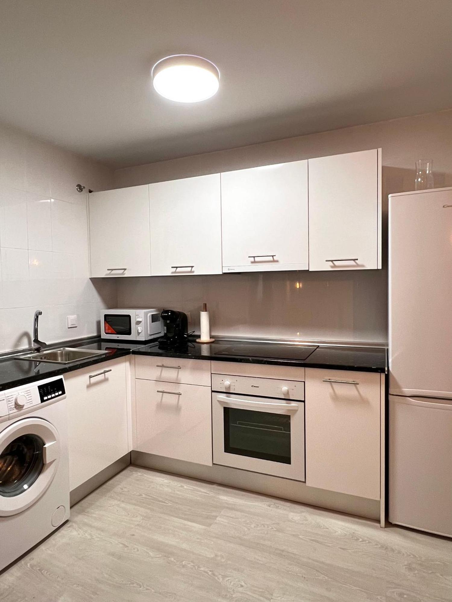 Amazing Apartment City Center - Optional Parking Малага Экстерьер фото