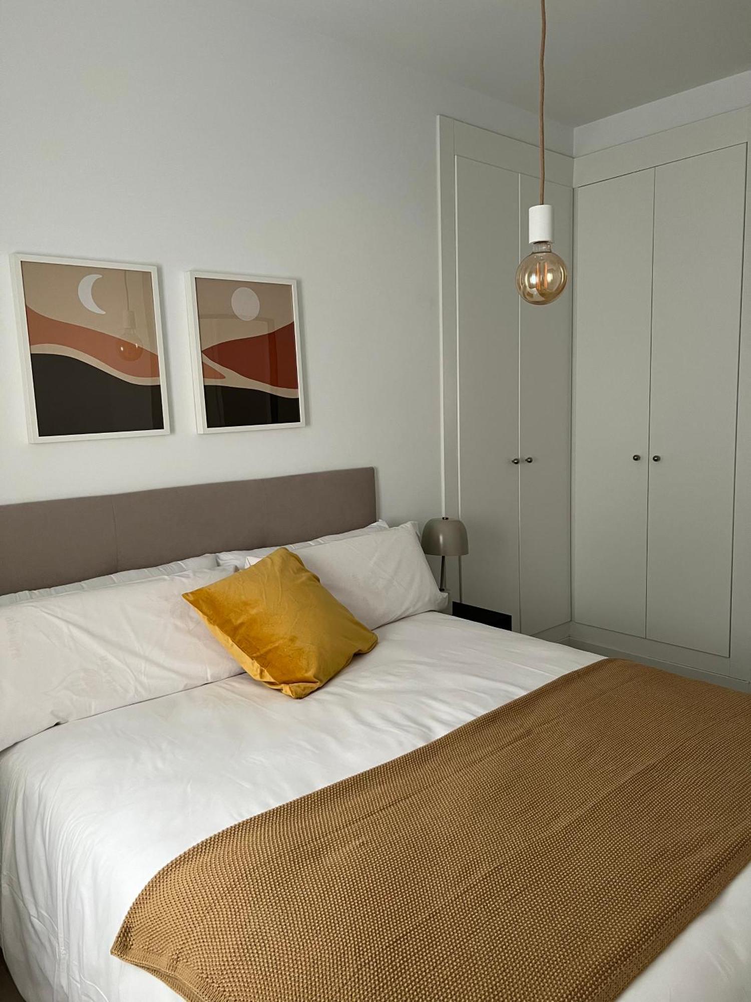 Amazing Apartment City Center - Optional Parking Малага Экстерьер фото